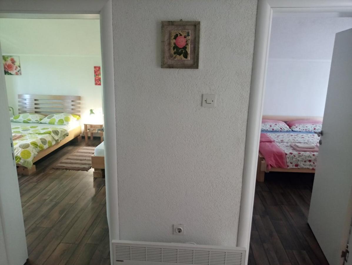 Apartment Gradina Korenica Exterior photo