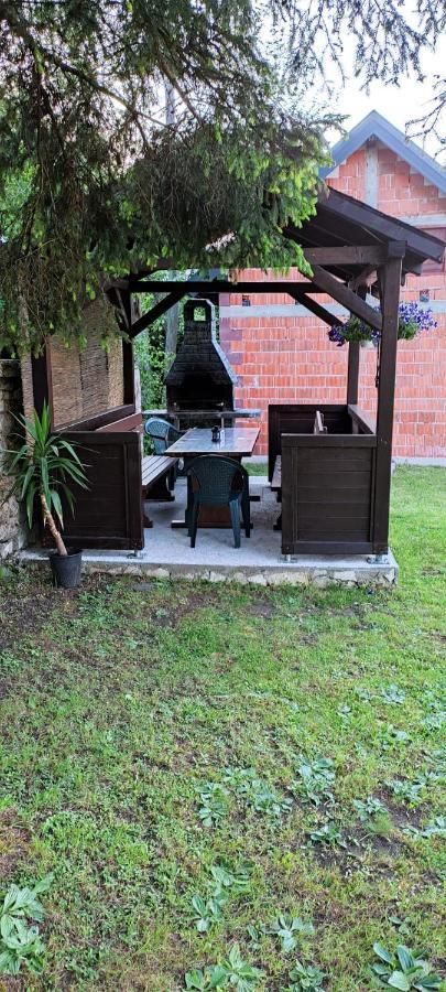 Apartment Gradina Korenica Exterior photo