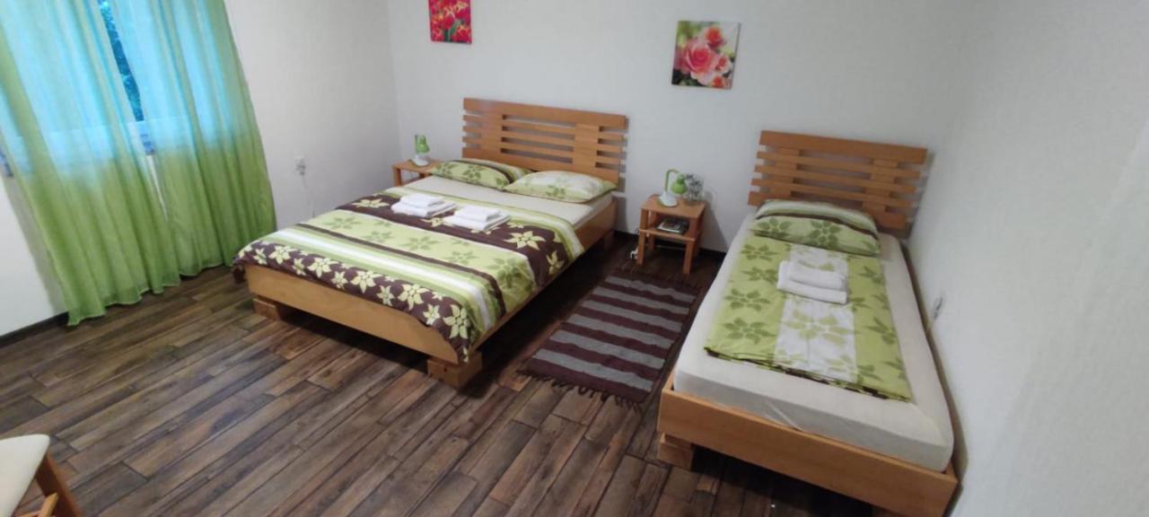 Apartment Gradina Korenica Exterior photo